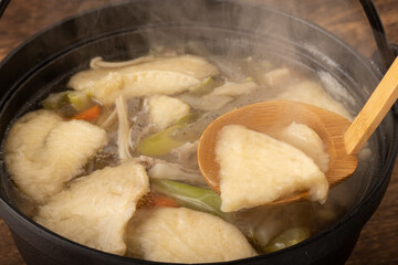 《青森県・八戸》せんべい汁