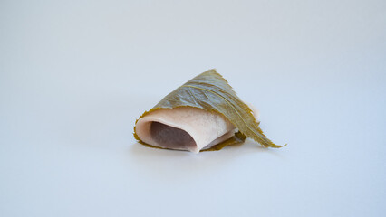 日本の関東地方の桜餅｜春のおやつ・イメージ	