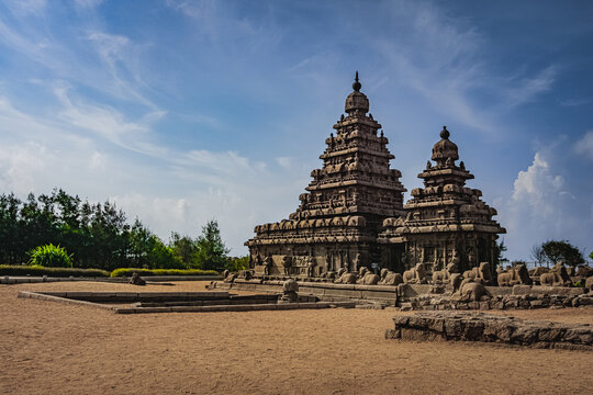 The temple town of Mamallapuram popularly known as Mahabalipuram  Temple  photography Indian temple architecture Ancient architecture