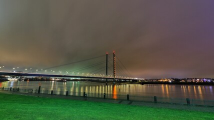 Düsseldorfer Rheinuferpromenade