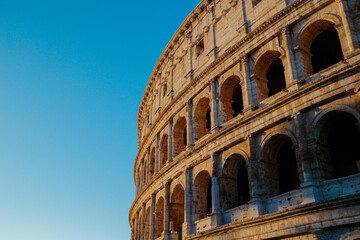 Fototapeta na wymiar colosseum at sunrise