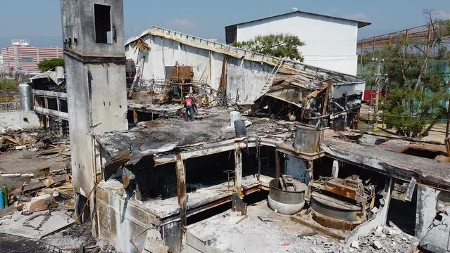 DRONE FABRICA Y ESTRUCTURA EN DEMOLICION, CUERNAVACA MORELOS MEXICO
