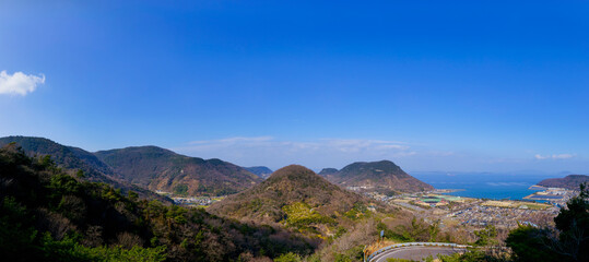 冬の五色台と瀬戸内海　パノラマ風景(香川県高松市)
