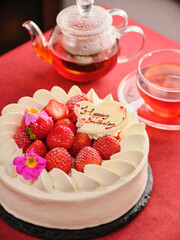誕生日ケーキと紅茶