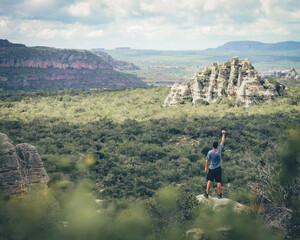 Obraz premium paisagens do vale do Catimbau, pernambuco, na trilha do Santuário