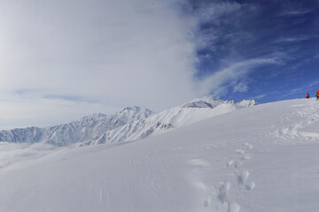 雪の白馬連山