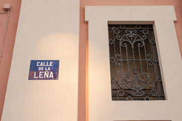 Window. Old town. Calle de la Leña. Valencia