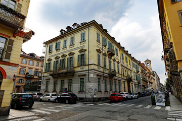 Naklejka premium Turin Kreuzung in der Altstadt