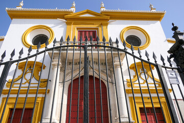 Puerta principal Plaza de toros de Sevilla