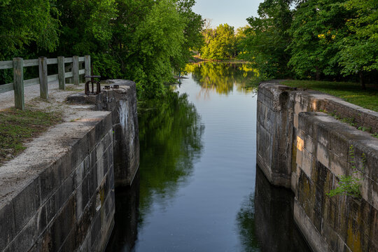 Channahon Lock Number 7 Illinois - Powered by Adobe