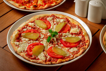 food, pizza, tomato, cheese, meal, dinner, meat, italian, red, lunch, vegetable, plate, chicken, fresh, pepper, cuisine, baked, tasty, ham, dish, white, gourmet, delicious, diet, onion