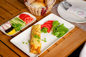 food, salad, meal, plate, vegetable, dinner, healthy, chicken, tomato, meat, appetizer, lettuce, lunch, cheese, cuisine, bread, dish, vegetables, diet, green, fresh, vegetarian, gourmet, closeup, rest