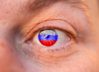 Pupille im Auge in Russia Farben