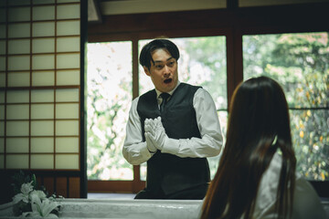 棺桶から生き返る故人
