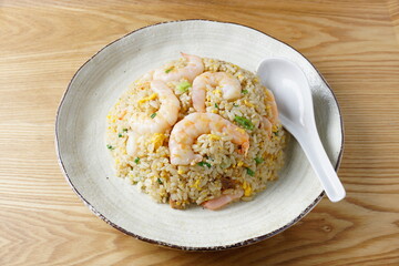 海老炒飯　中華料理