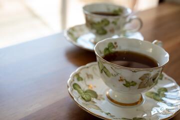 テーブル際のコーヒー