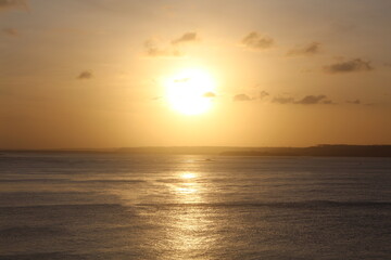 Fototapeta premium Sol se despedindo