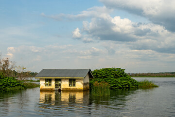 Fototapeta premium house on the lake