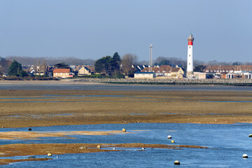 Orne river estuary and  Ouistreham lighthouse - obrazy, fototapety, plakaty