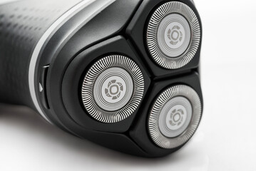 The shaver is made to glide smoothly over your skin while shaving every beard with exceptional precision