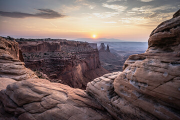 Sunrise over cliffs in Canyonlands National Park, Utah 