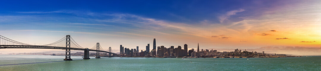 Fototapeta premium Oakland Bay Bridge in San Francisco