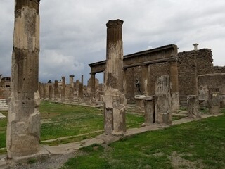 ruins of ancient Pompeii 