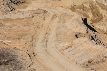Stara kopalnia piasku na budowę drogi - pustynia. - obrazy, fototapety, plakaty