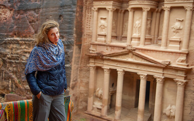 Fototapeta na wymiar Mature woman posing at Petra Jordan