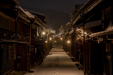 Fototapeta na wymiar 飛騨高山 雪の古い町並 