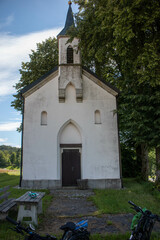 Fototapeta na wymiar Small chapel in the Bavarian Forest, Germany