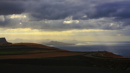 Drohende Wolkenhimmel - Lanzarote, 25. November 2013