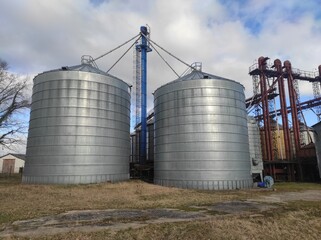 grain tanks
