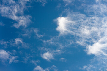 Himmel mit Wölkchen