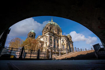 Fototapeta na wymiar The berlin cathedral, cityscape of Germany
