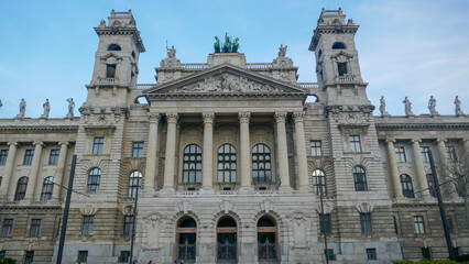 Fototapeta na wymiar Magnificent Budapest - Hungarian capital, architecture