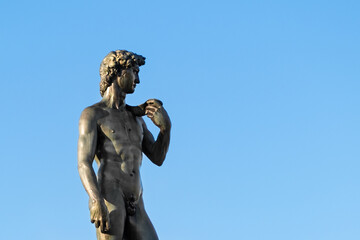 David bronze statue in Michelangelo public square