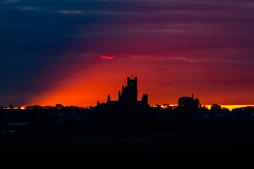 Obraz premium Dawn over Ely Cathedral, 23rd October 2021