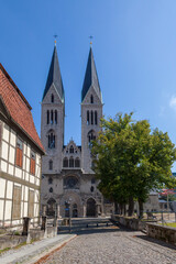 Fototapeta na wymiar Dom St. Stephanus und St. Sixtus, Halberstadt