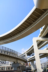 Highways that draw curves and intersect intricately