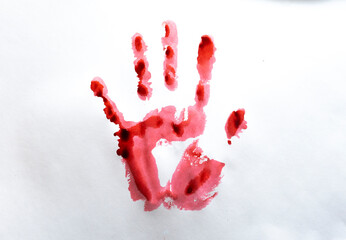 roter Handabdruck auf weißem Grund - blutige Hand 