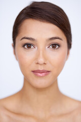 Obraz premium The combination of natural beauty and great skin care. Closeup portrait of a gorgeous young woman.