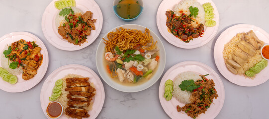 Fototapeta na wymiar Mixed Thai and Muslim Food Selections 