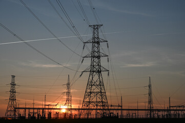 electricité electrique ligne cable pilone soleil ciel environnement planete climat