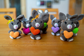 Amigurumi Easterbunnys with Hearts in different Colours. Selfmade Handmade Bavaria Germany