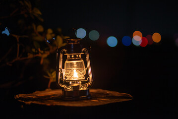 夜とランタン