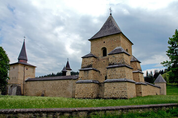 Obraz premium Sucevitsa Monastery, Suceava County, Moldavia, Romania : One of the famous painted churches of Moldavia. This is the strong external defensive wall.