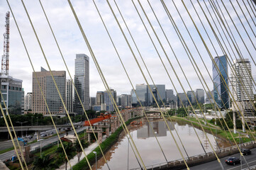 Obraz premium Estaiada Bridge view 