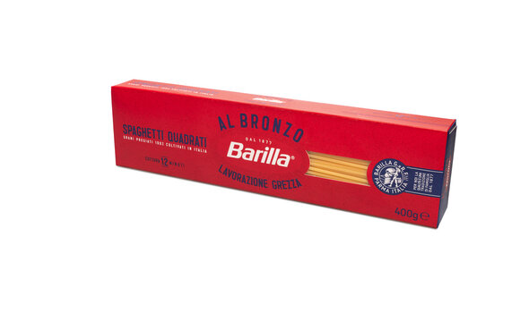 square spaghetti  bronze  pack of Barilla Italian pasta on white