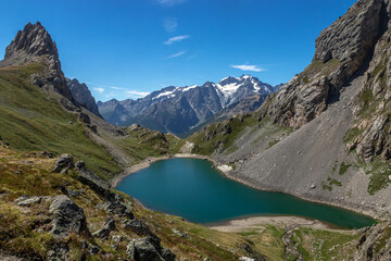 Le Grand Lac , Paysage  du Massif du Grand Galibier  en été  , Hautes-Alpes , France